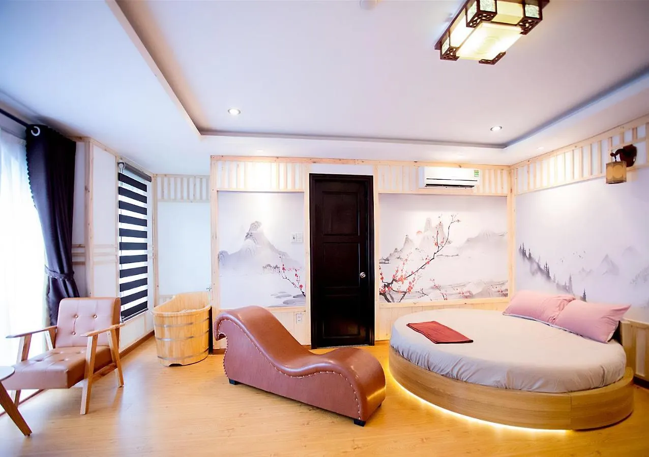 Vu Hotel & Massage Da Nang 3*,  Vietnam